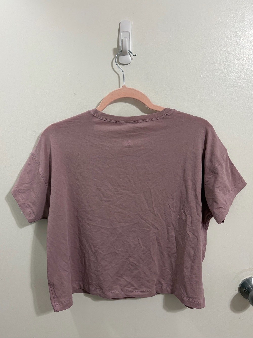 Lululemon Cates T-Shirt in Lavender Lux- Brand New with Tags - Picture 4 of 7